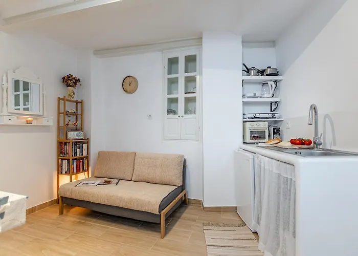 Venetian Suites 4 Naxos City