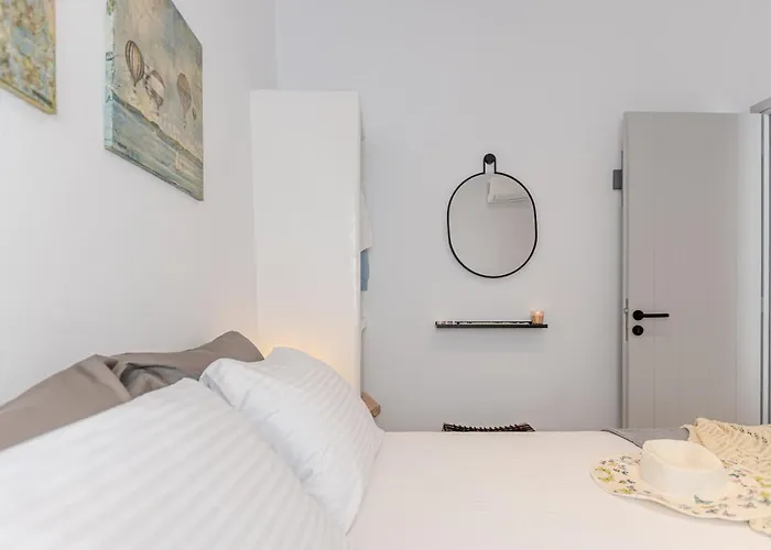 Venetian Suites 4 * Naxos City