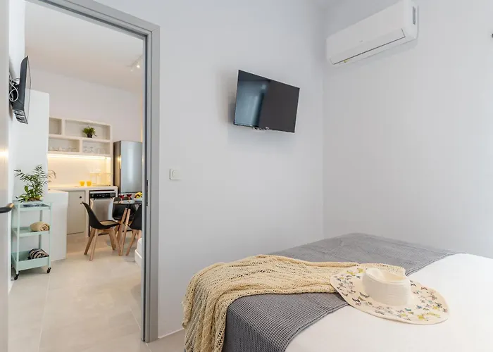 Venetian Suites 4 Naxos City