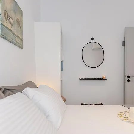 Venetian Suites 4 * Naxos City